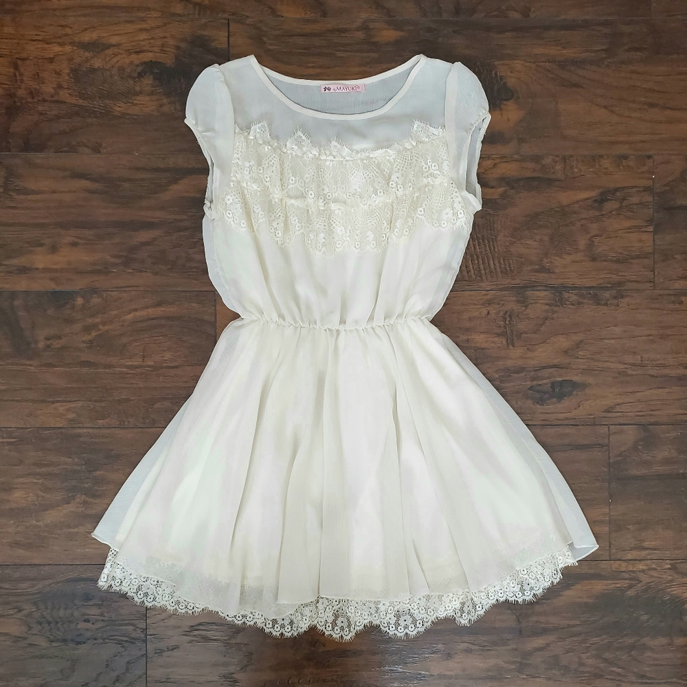 Yesstyle Mayuki Lace-Front Chiffon Dress